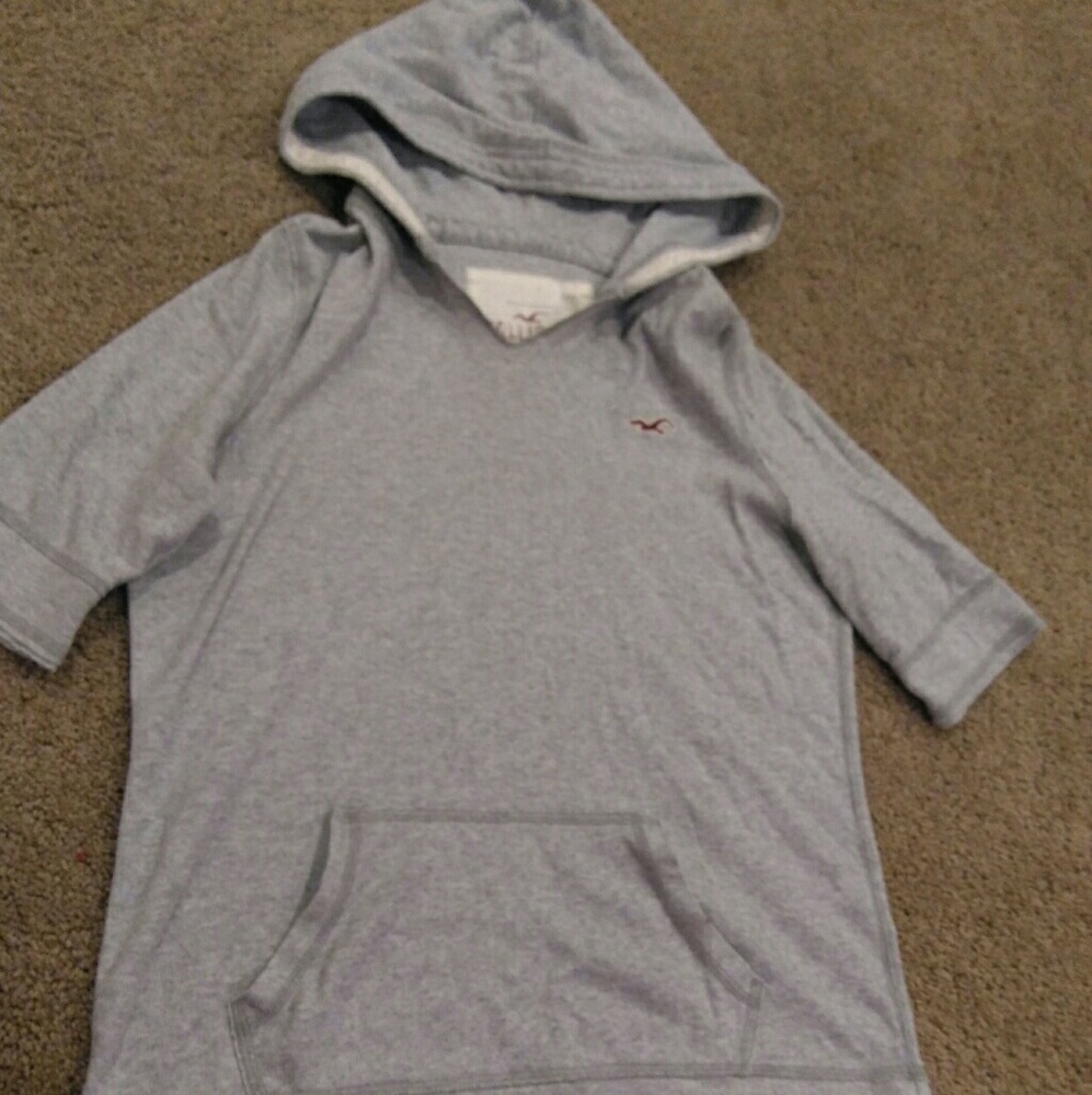 Hollister above the elbow grey hoodie